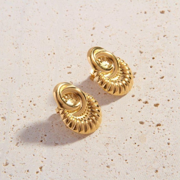 NEW💎18K Gold Plated Vintage Earrings*Statement Earrings - Picture 3 of 8